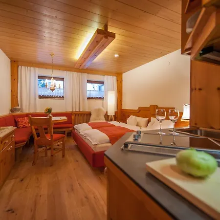 Arlsuites *